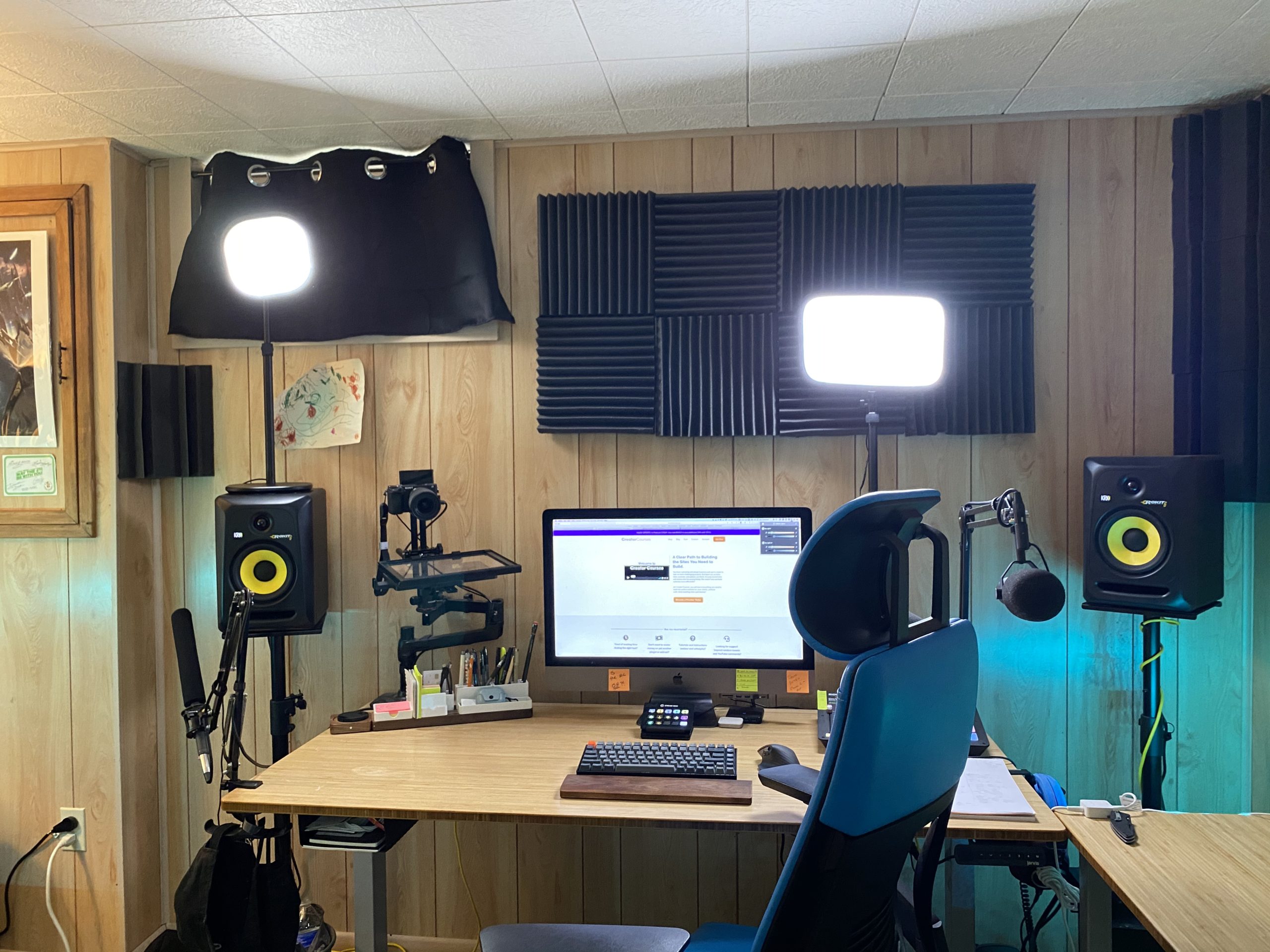 How Light my Live Streams: Automated Lighting Setups - Joe Casabona